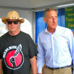 Neil Young pledges $100,000 to help Vermont Label GMOs